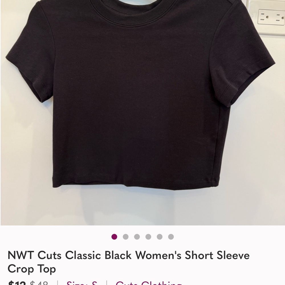 Cuts Clothing Women's Black Short Sleeve Tee